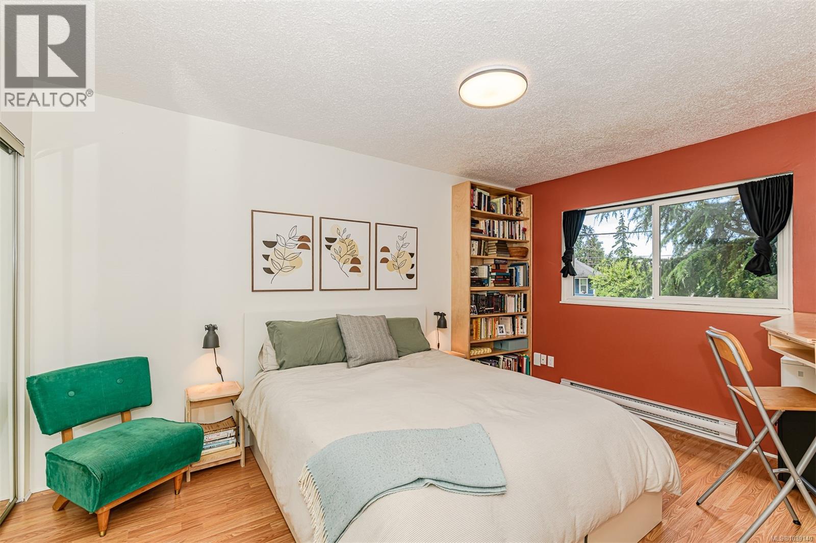 #1 840 Craigflower Rd - 17