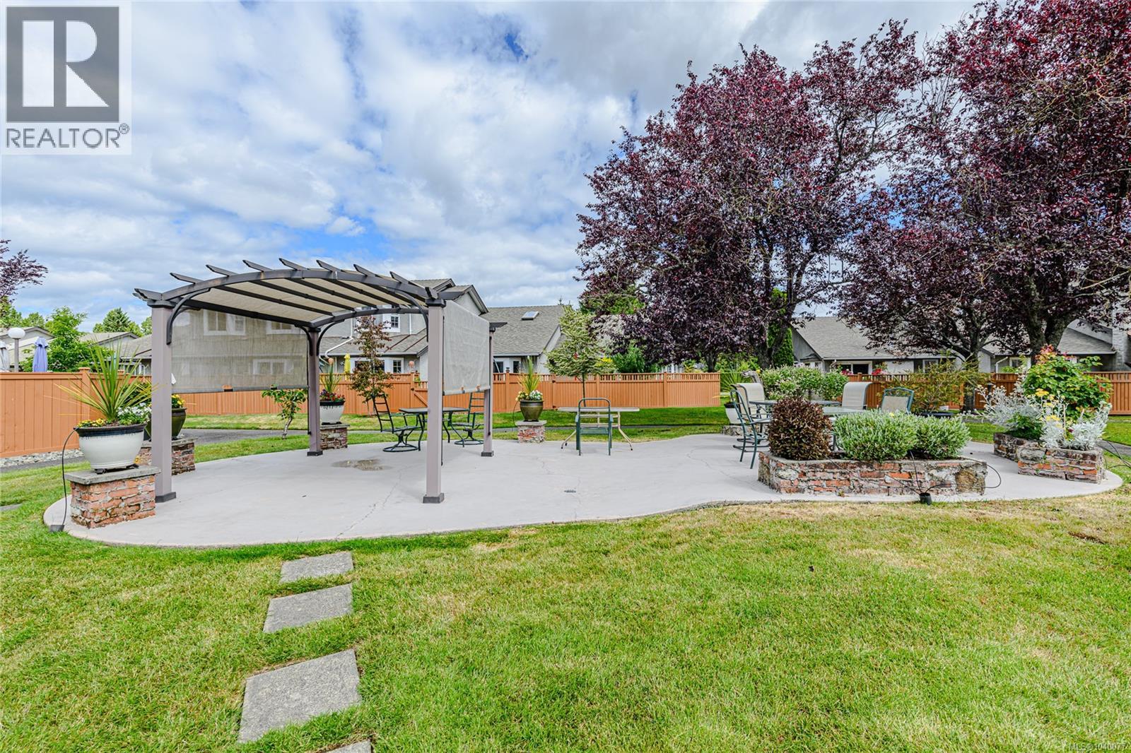 #54 2070 Amelia Ave - 31