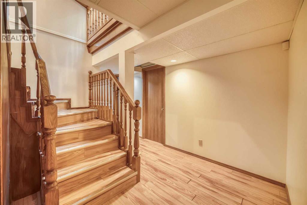 107 Edgehill Court NW — photo 37