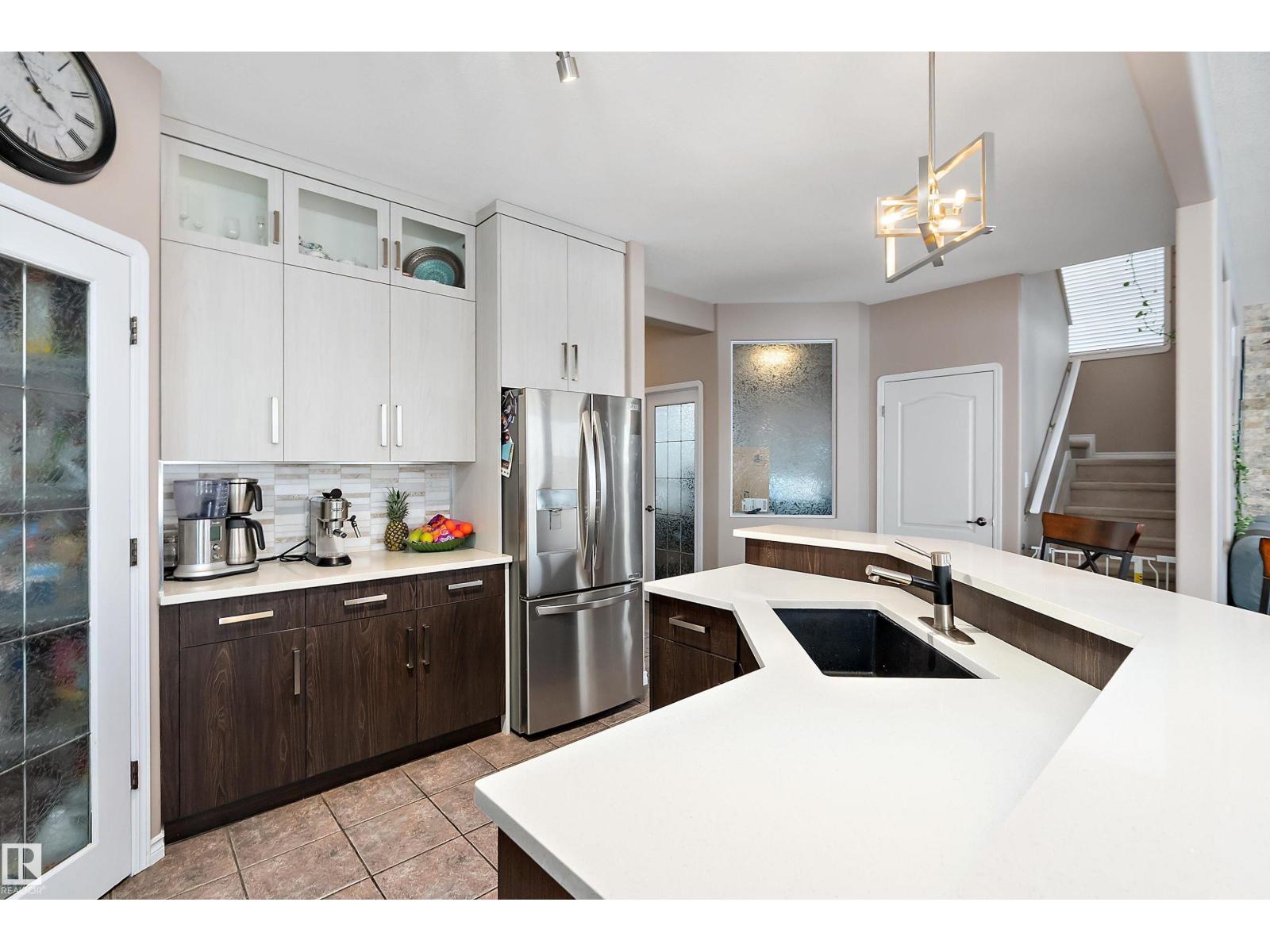 1105 KLARVATTEN CV NW — photo 12