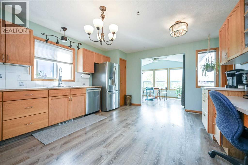 9123 105 Avenue - 7