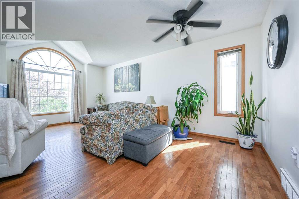 9123 105 Avenue - 5