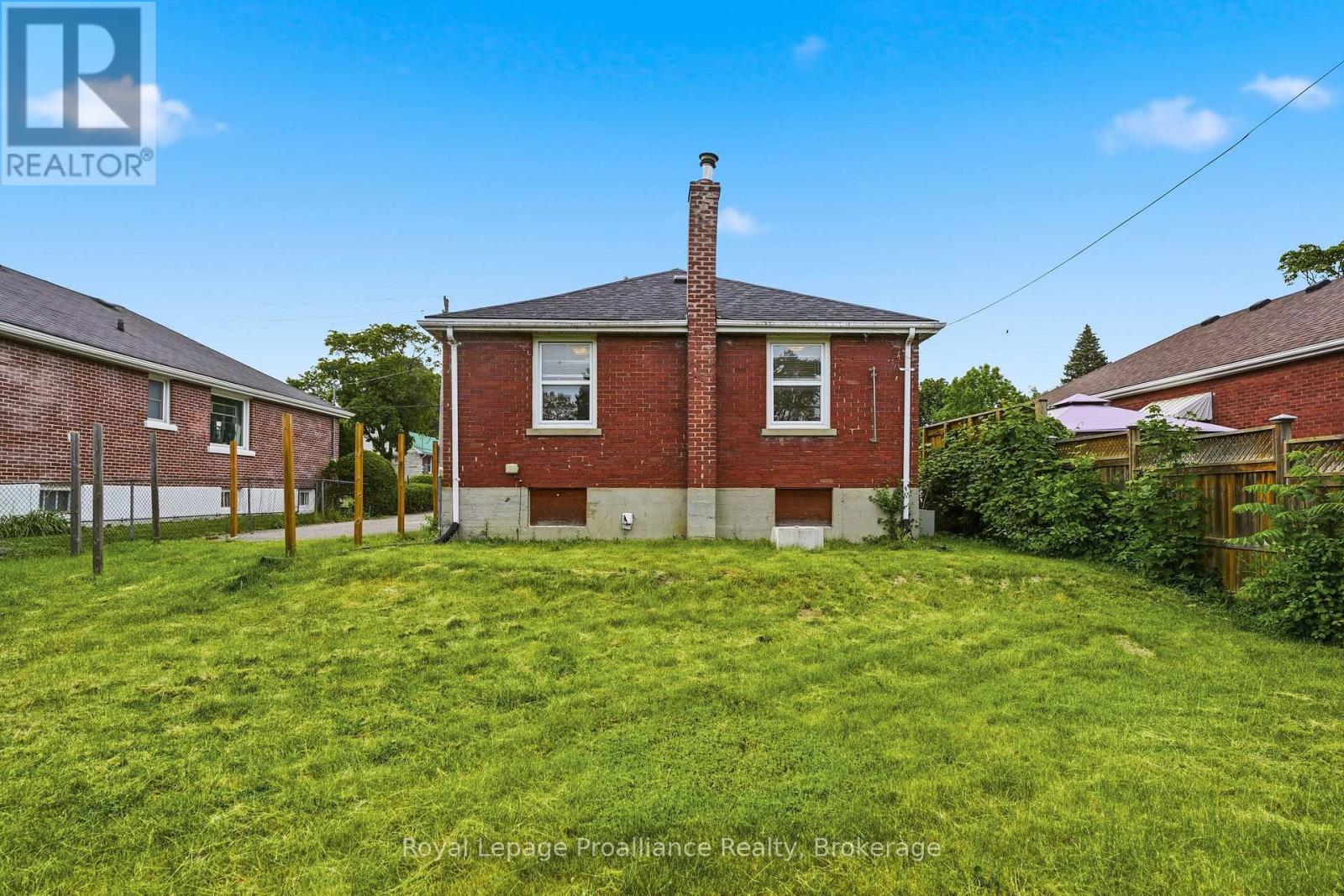 355 BRIDGE STREET E - 39