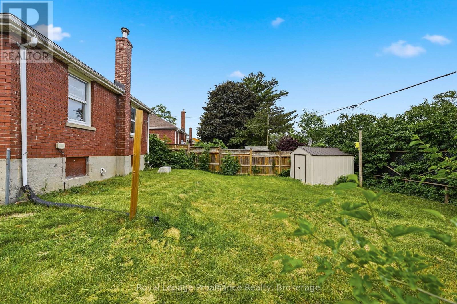 355 BRIDGE STREET E - 36