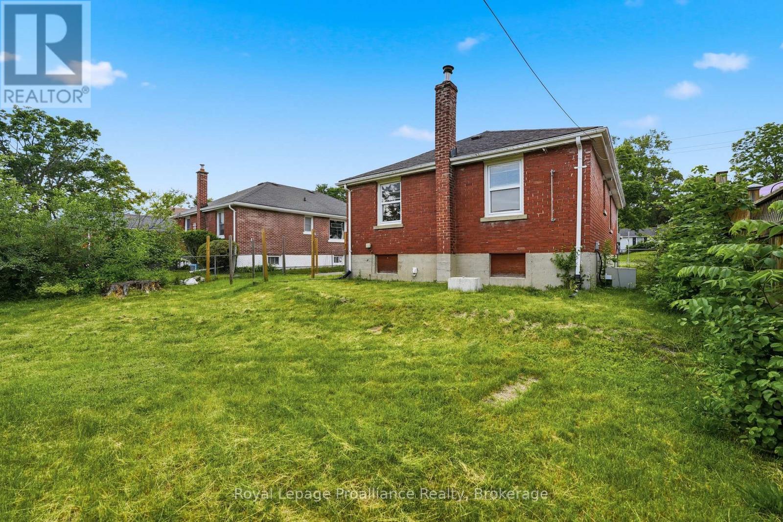355 BRIDGE STREET E - 40