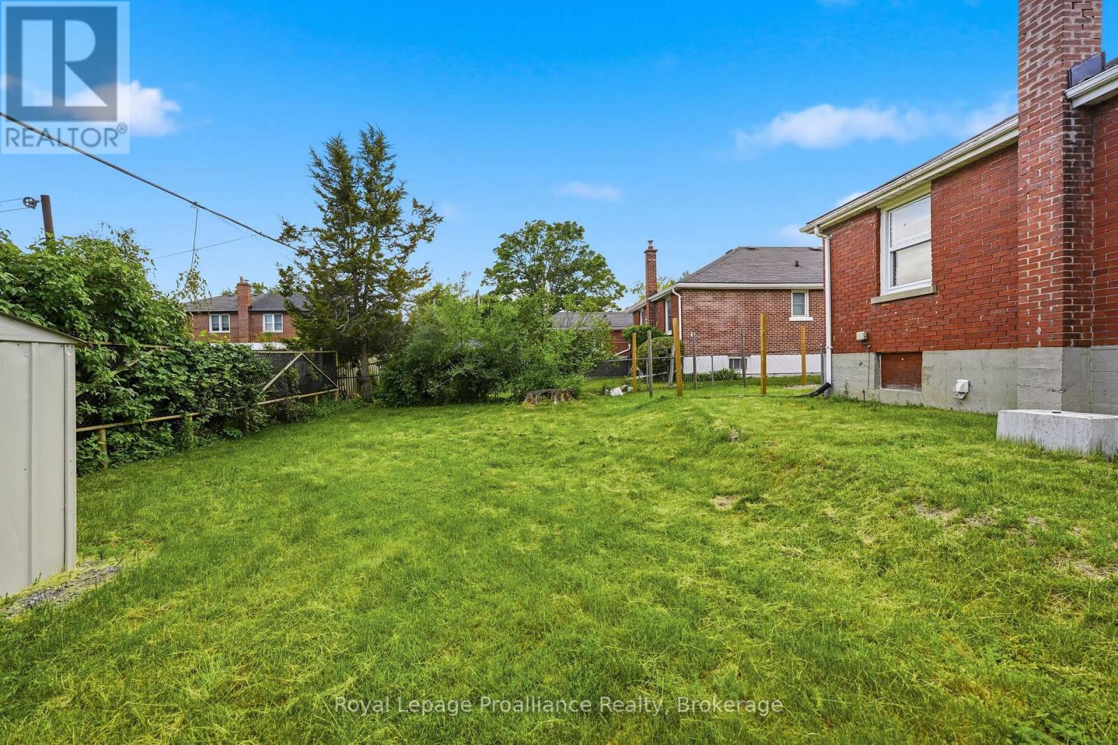 355 BRIDGE STREET E - 41