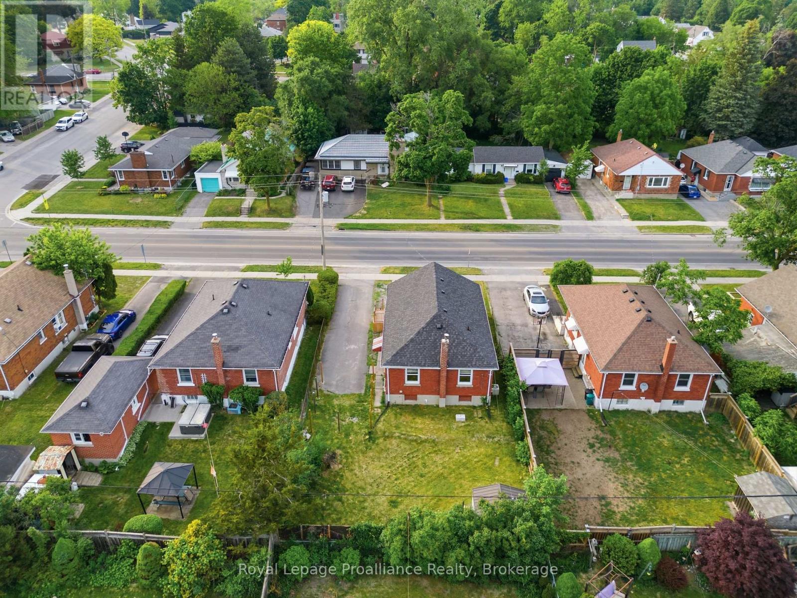 355 BRIDGE STREET E - 49