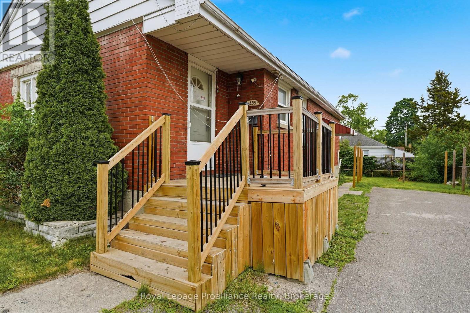 355 BRIDGE STREET E - 9
