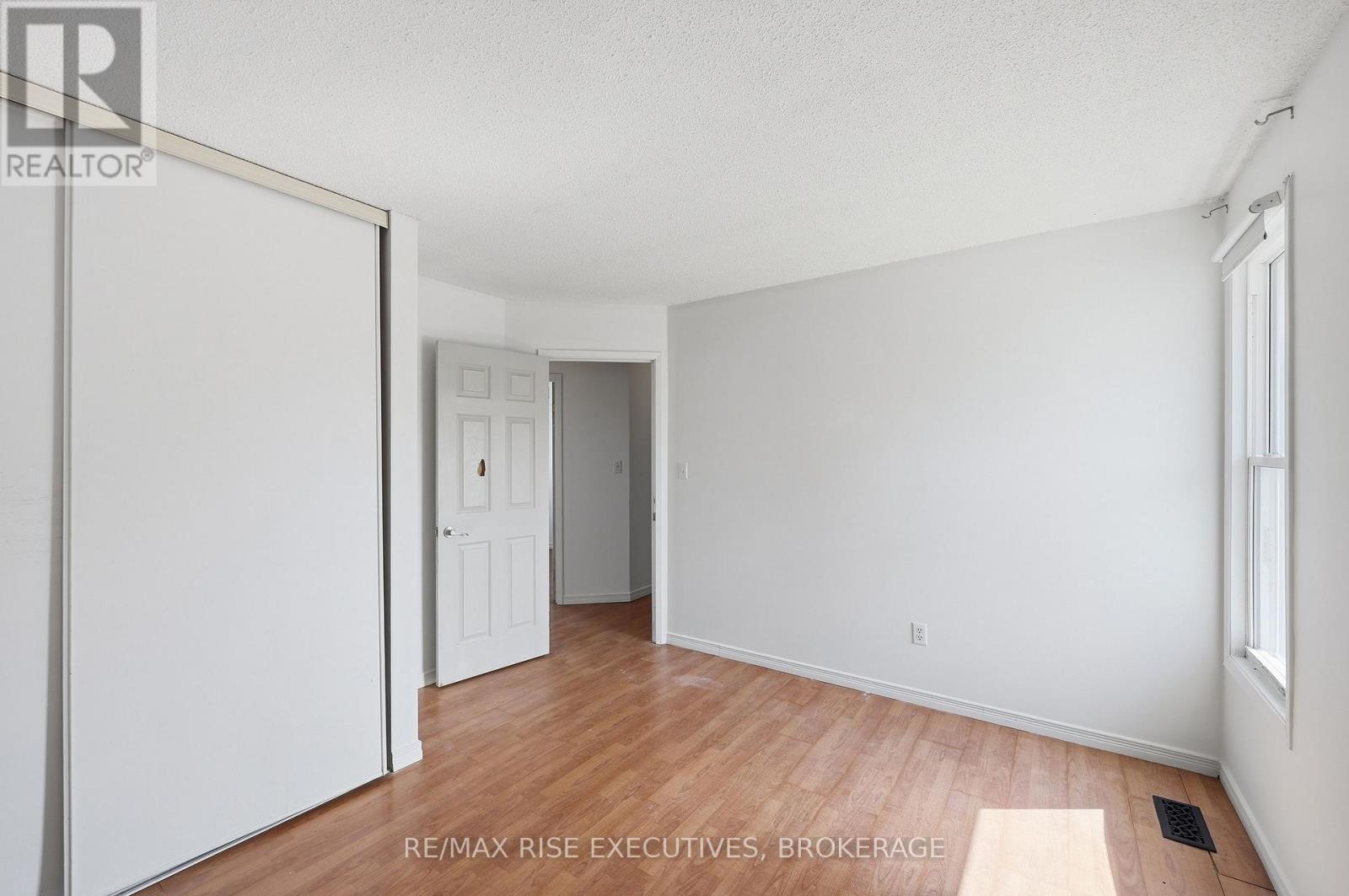 75 WYCLIFFE CRESCENT - 30