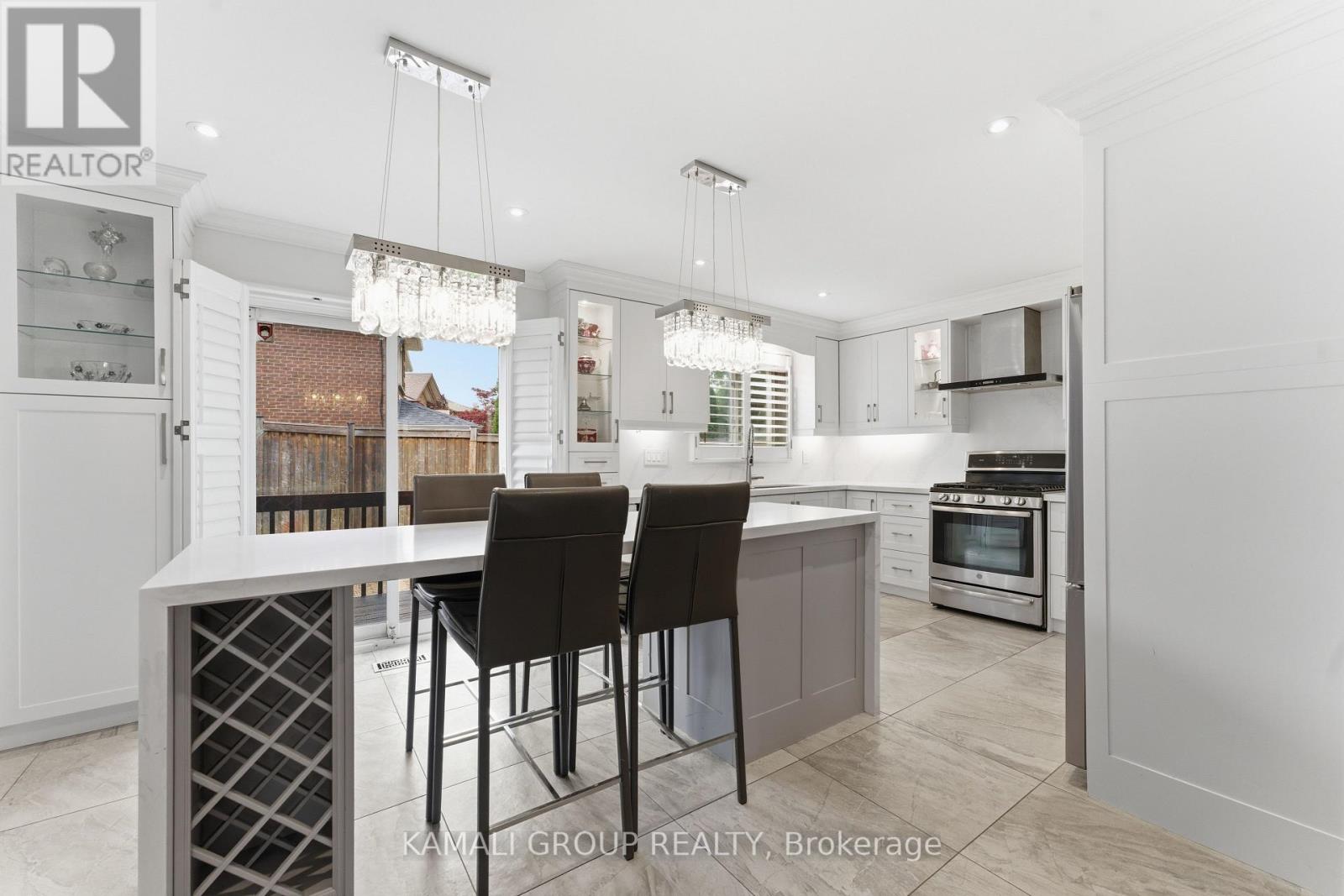 108 KILLIAN ROAD - 12