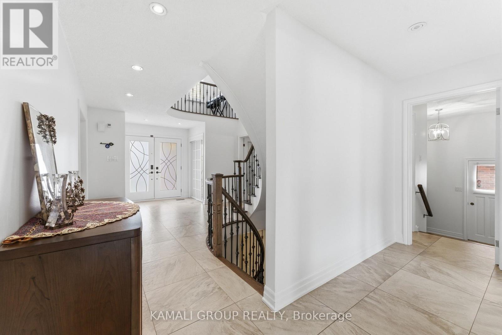 108 KILLIAN ROAD - 22