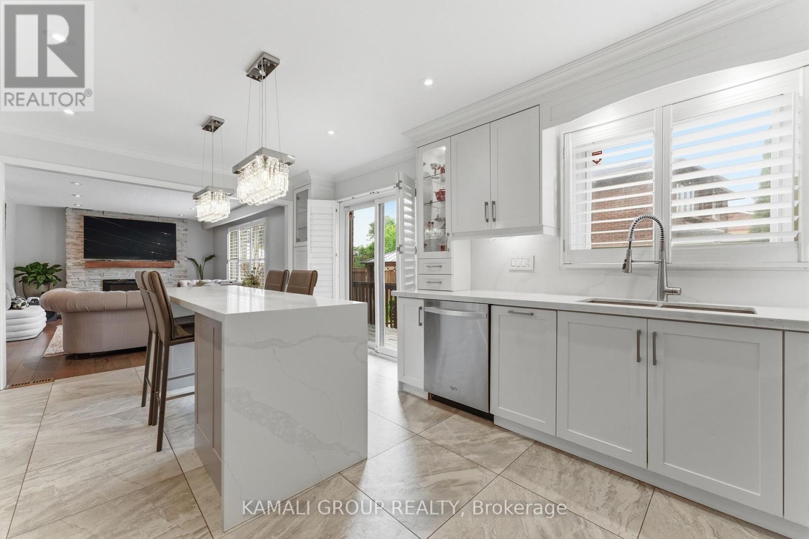 108 KILLIAN ROAD - 8