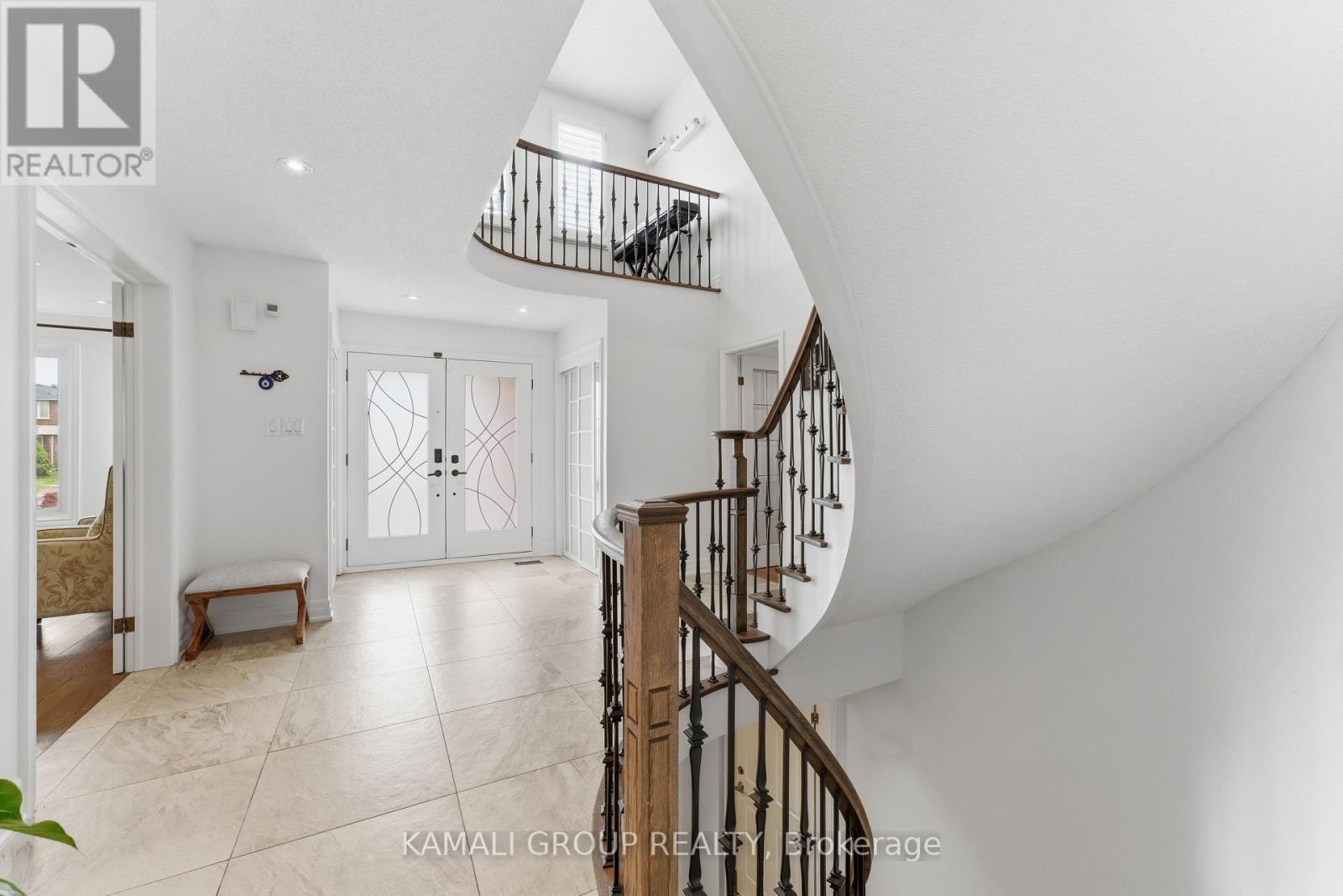 108 KILLIAN ROAD - 23