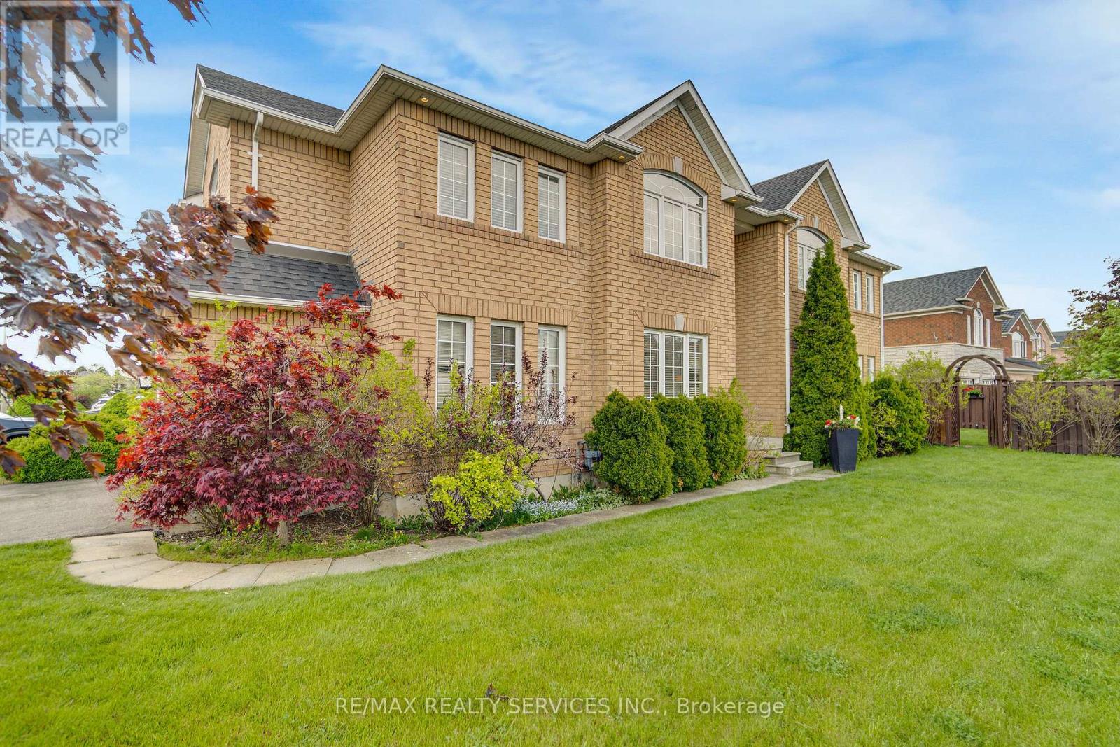 7419 BLACK WALNUT TRAIL - 43