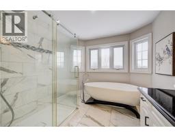 5pc Ensuite bath - 38 Deer Ridge Crescent, Kitchener, ON N2P2L3 Photo 15
