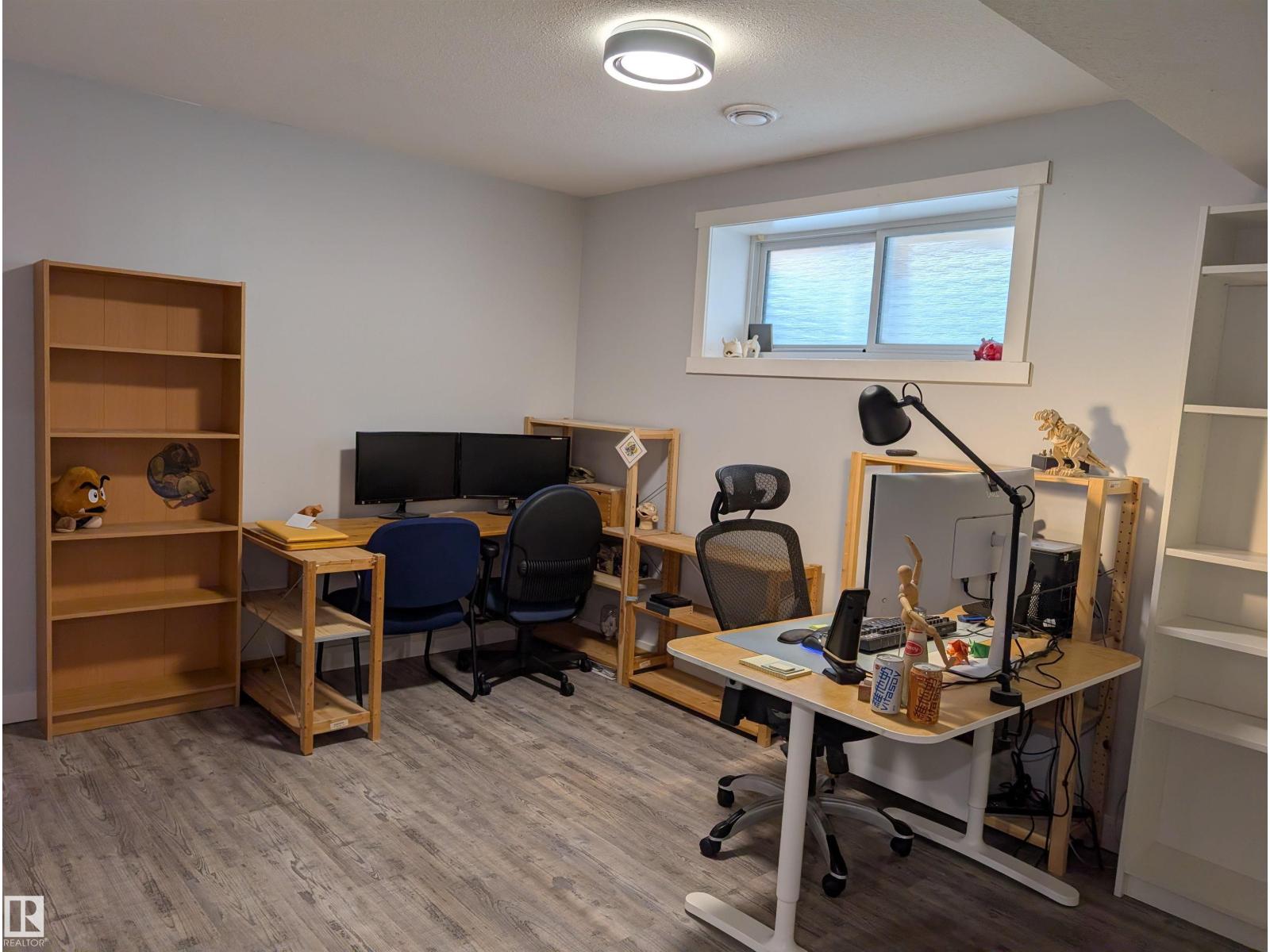 9240 224 ST NW - 22