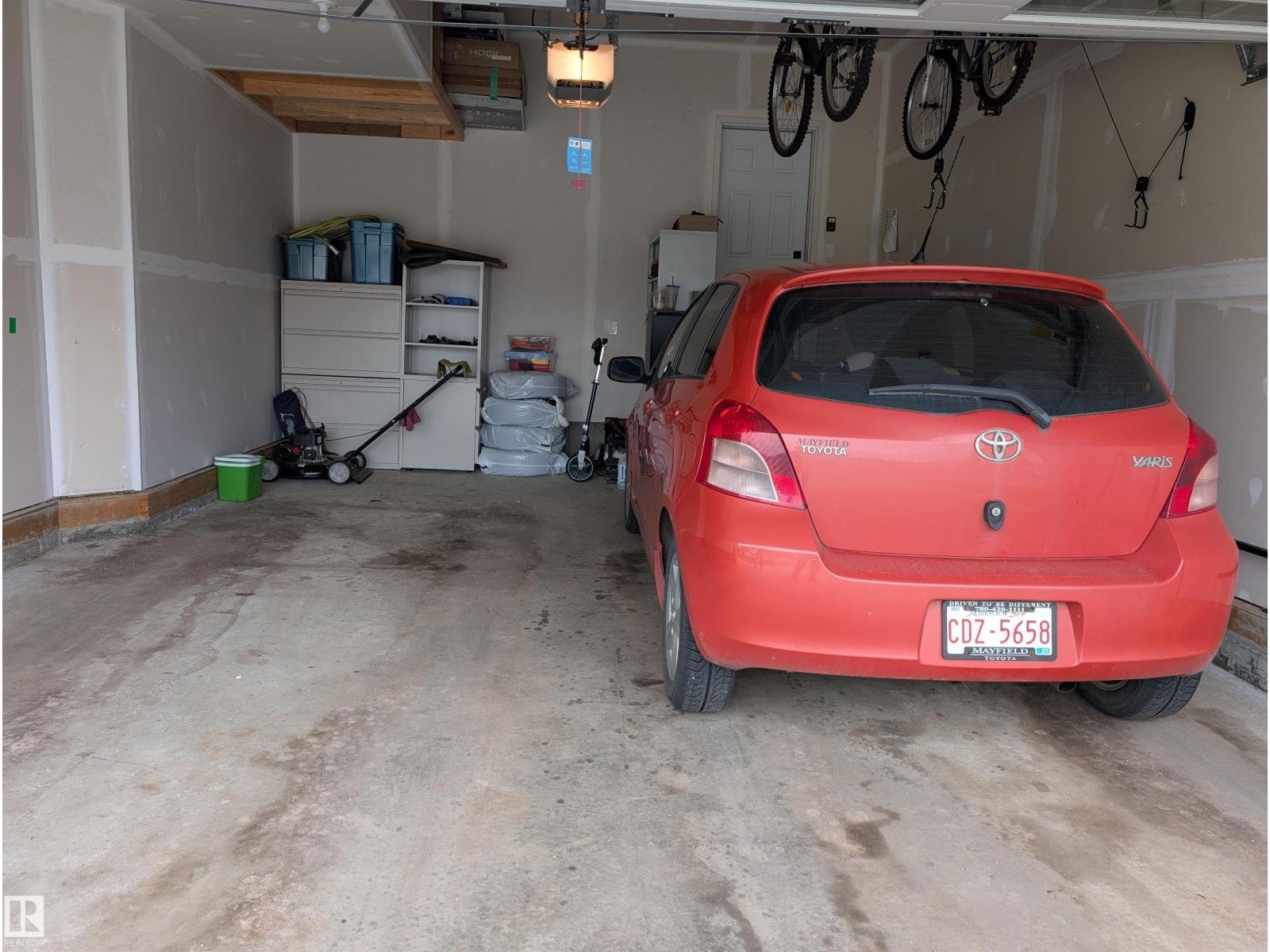 9240 224 ST NW - 28