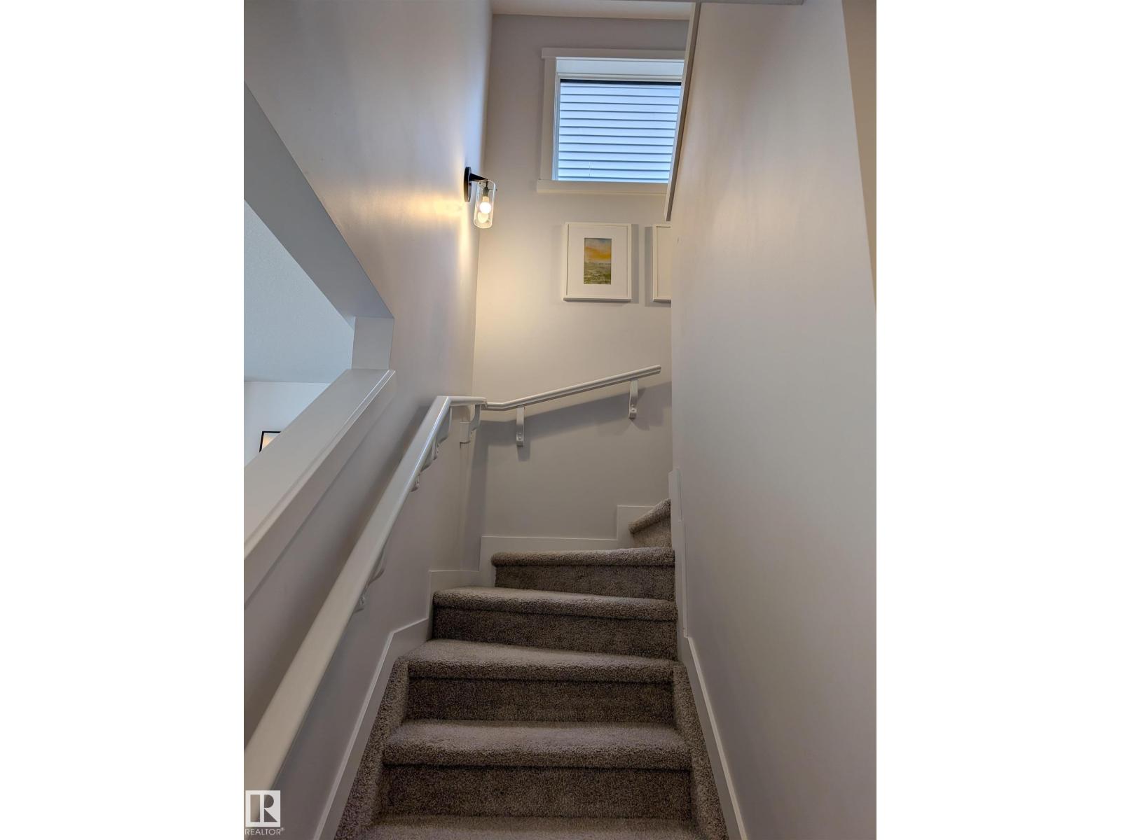 9240 224 ST NW - 8