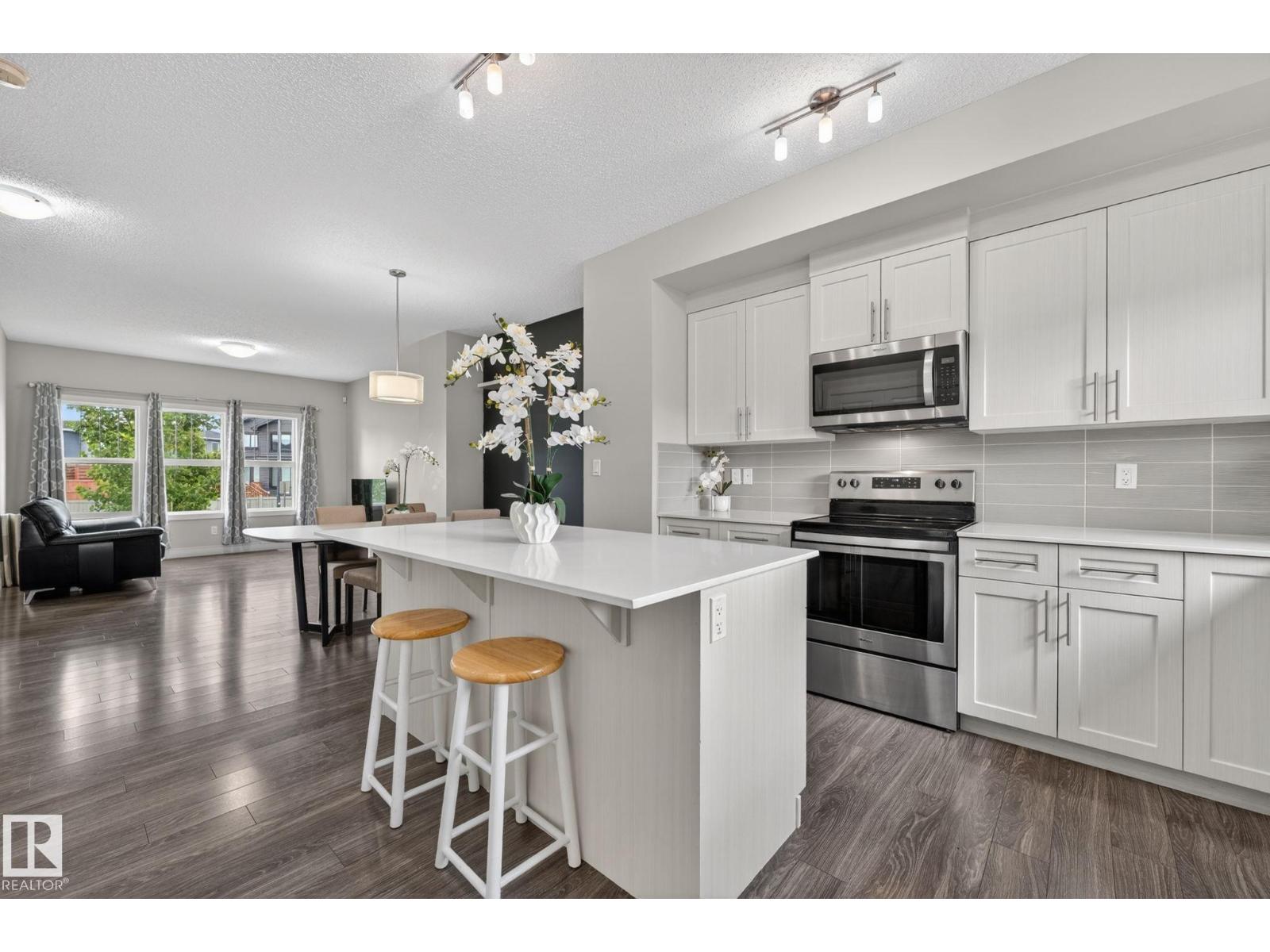165 ROBINSON DR - 15