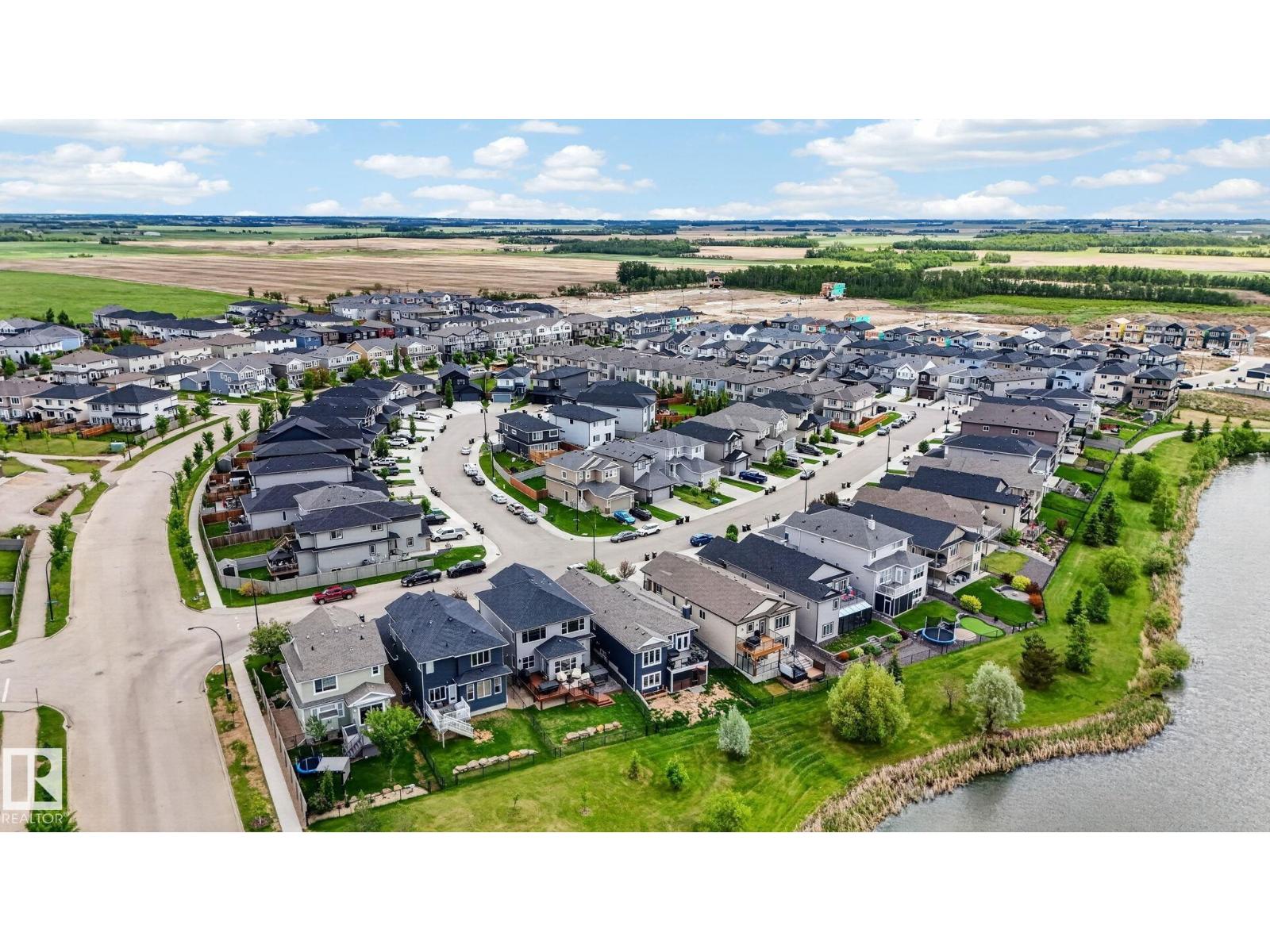 165 ROBINSON DR - 43