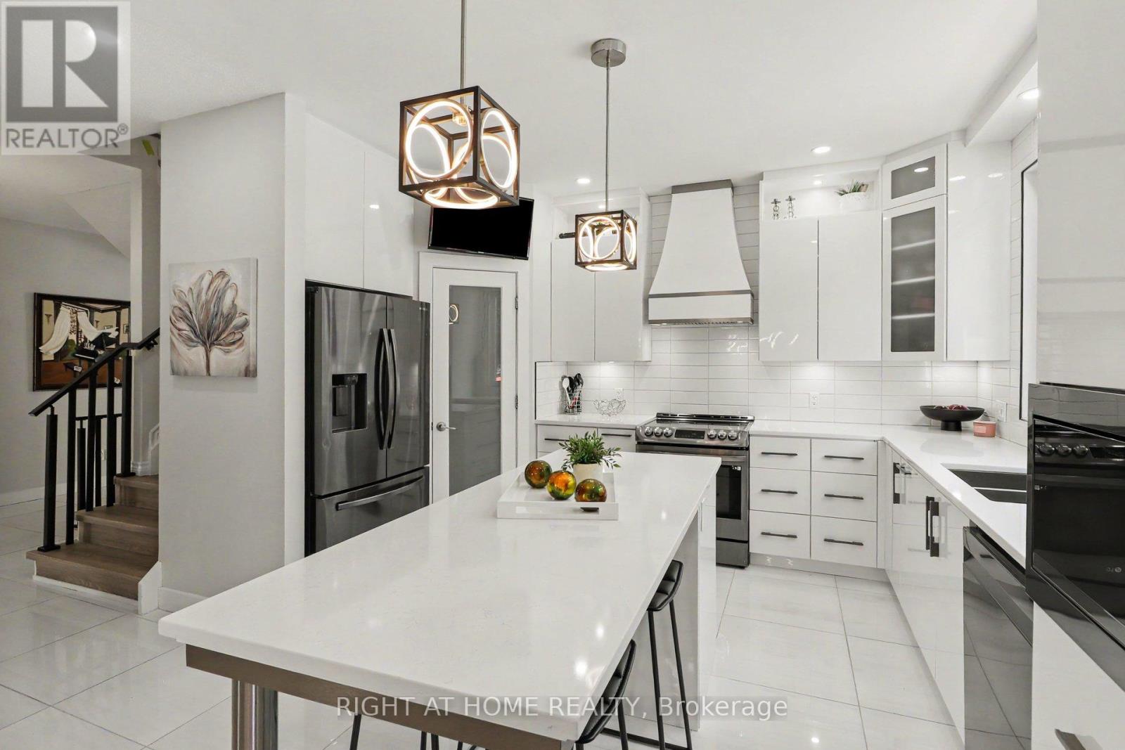 46 OASIS STREET - 14