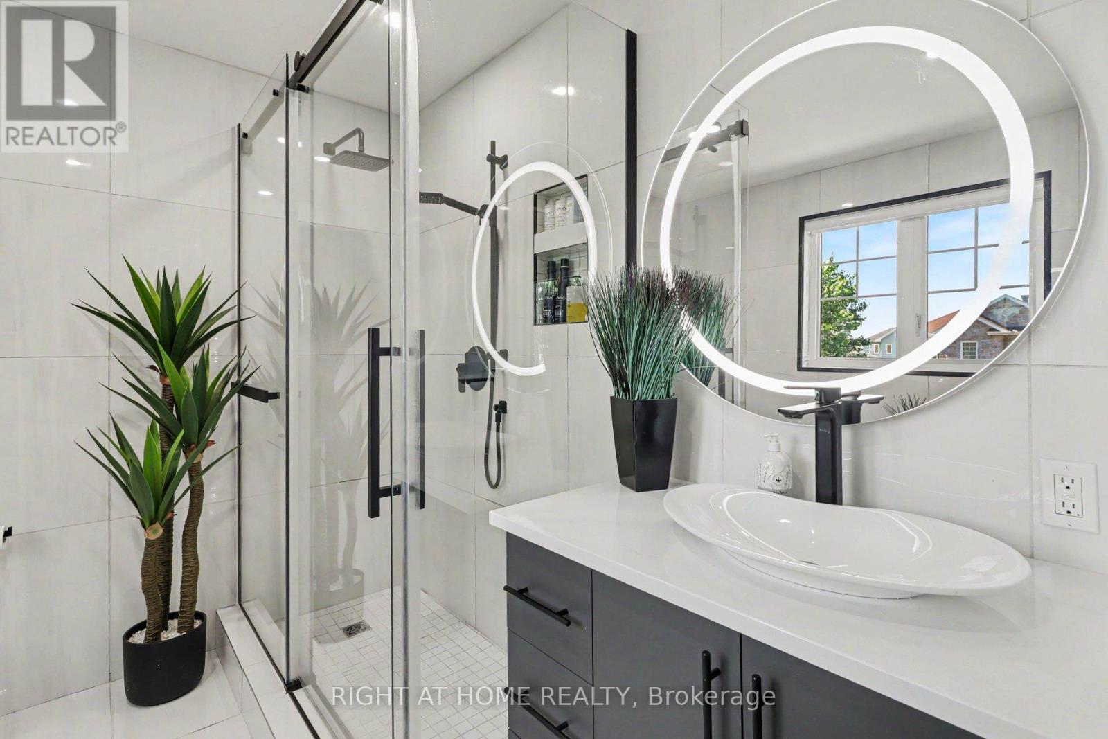 46 OASIS STREET - 28