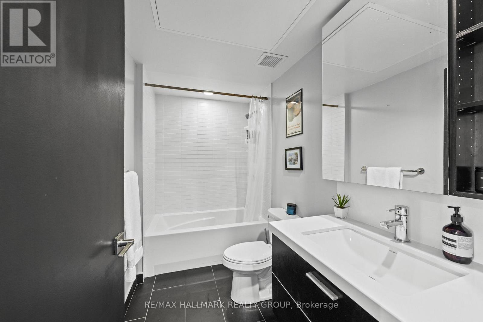 1 Bed, 1 Bath Apartment for Sale in Ottawa – 704 – 360 MCLEOD STREET, Ottawa – MLS# X13435712 - Image 6