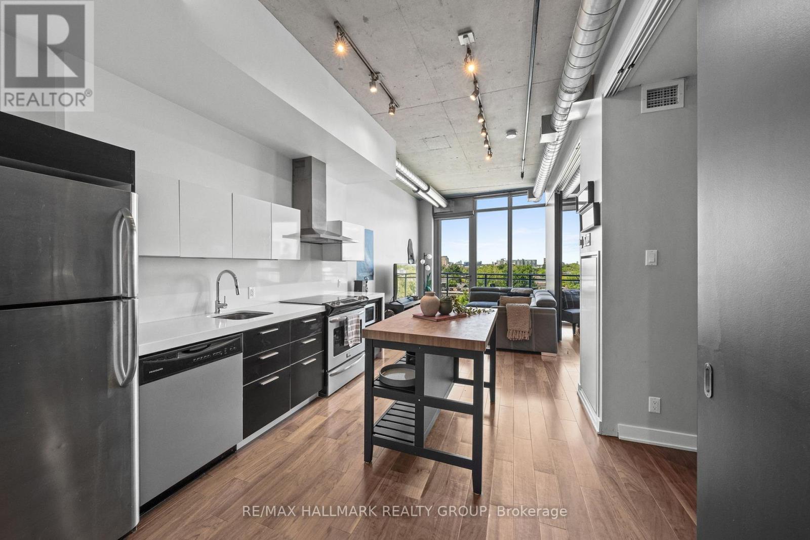 1 Bed, 1 Bath Apartment for Sale in Ottawa – 704 – 360 MCLEOD STREET, Ottawa – MLS# X13435712 - Image 7