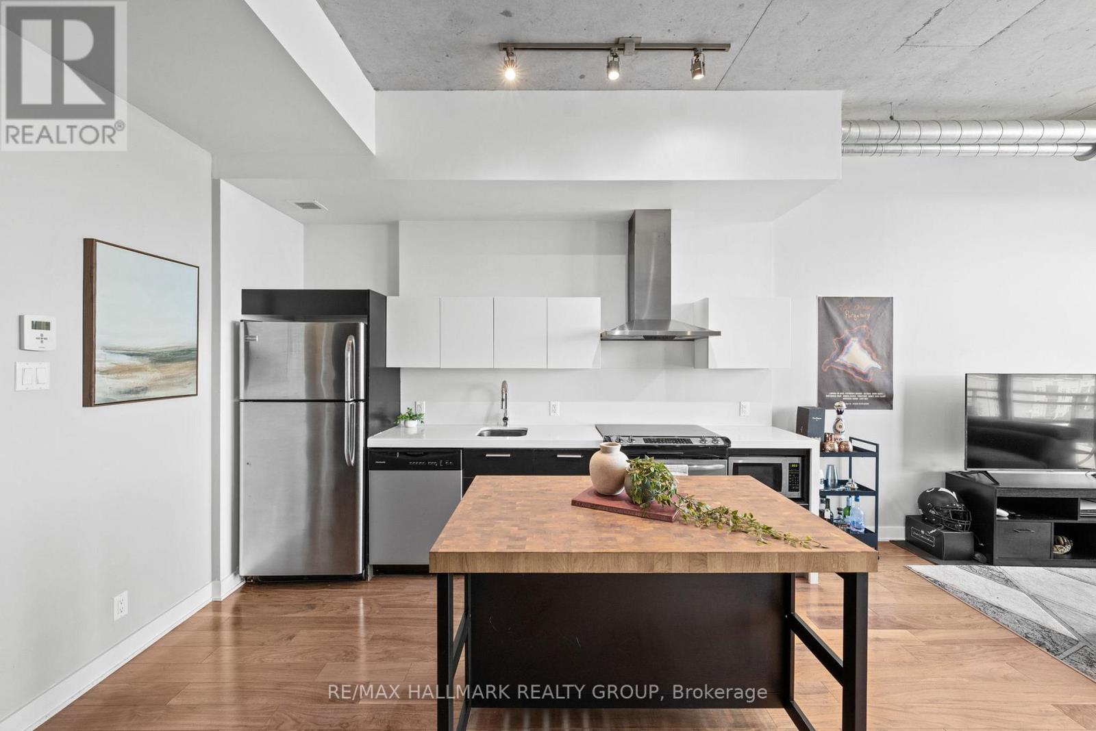 1 Bed, 1 Bath Apartment for Sale in Ottawa – 704 – 360 MCLEOD STREET, Ottawa – MLS# X13435712 - Image 9