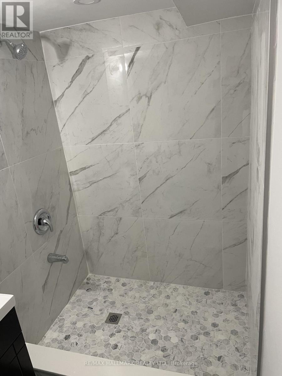 414 DUNDAS STREET E - 27