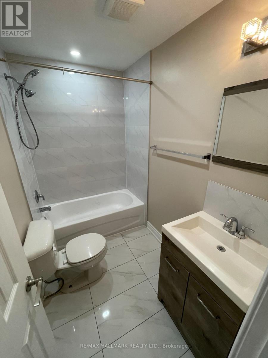 414 DUNDAS STREET E - 36