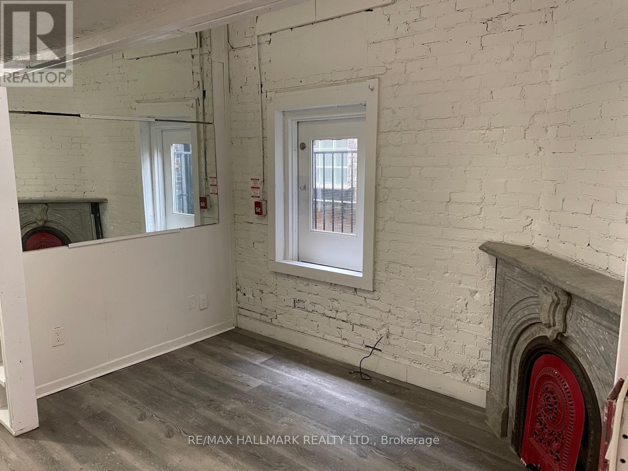 177 CARLTON STREET - 4