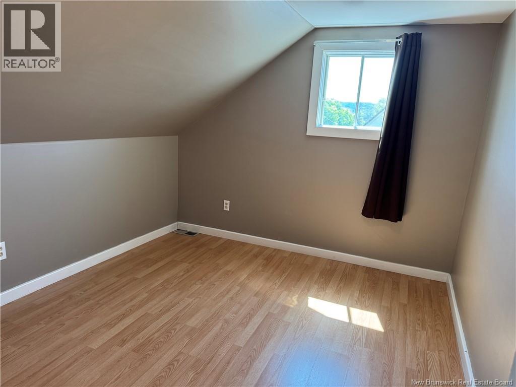 250 Main St - 27