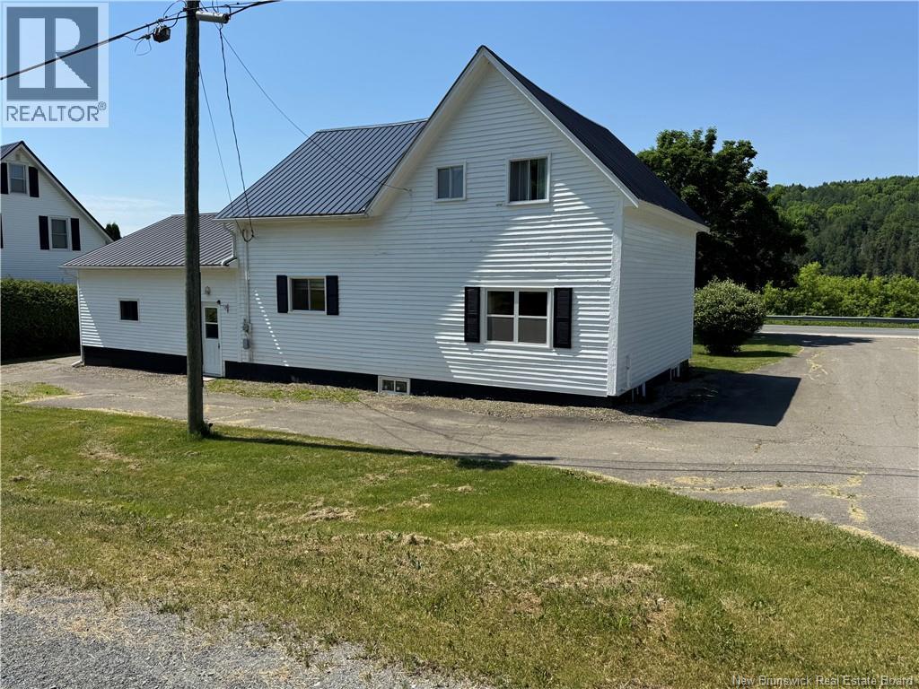 250 Main St - 34