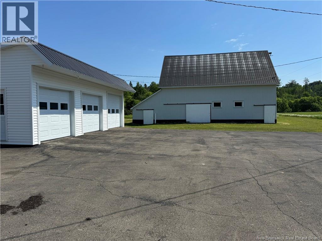 252 Main St - 4