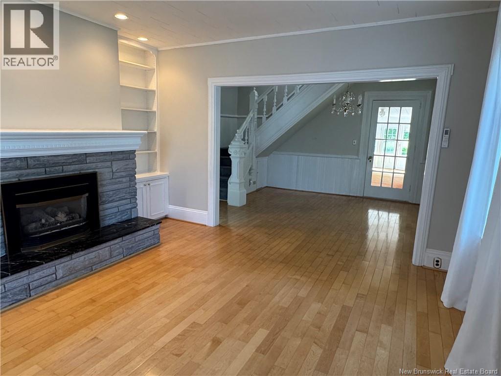 252 Main St - 8