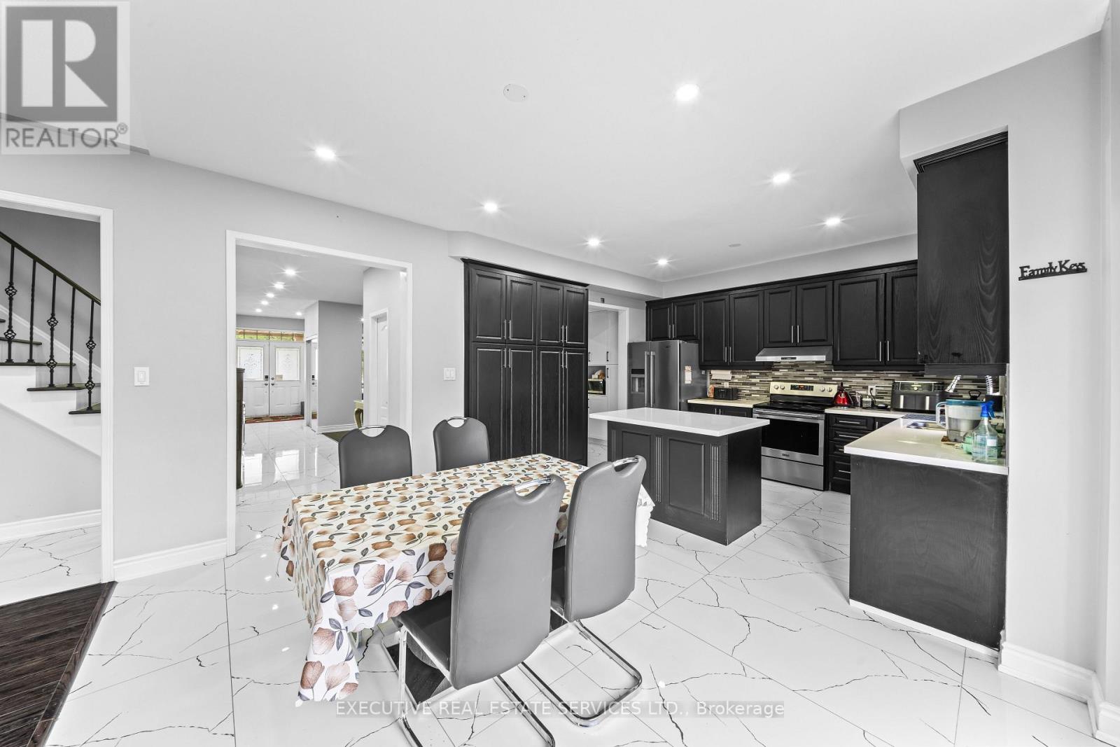 7 CHAPPARAL DRIVE - 17