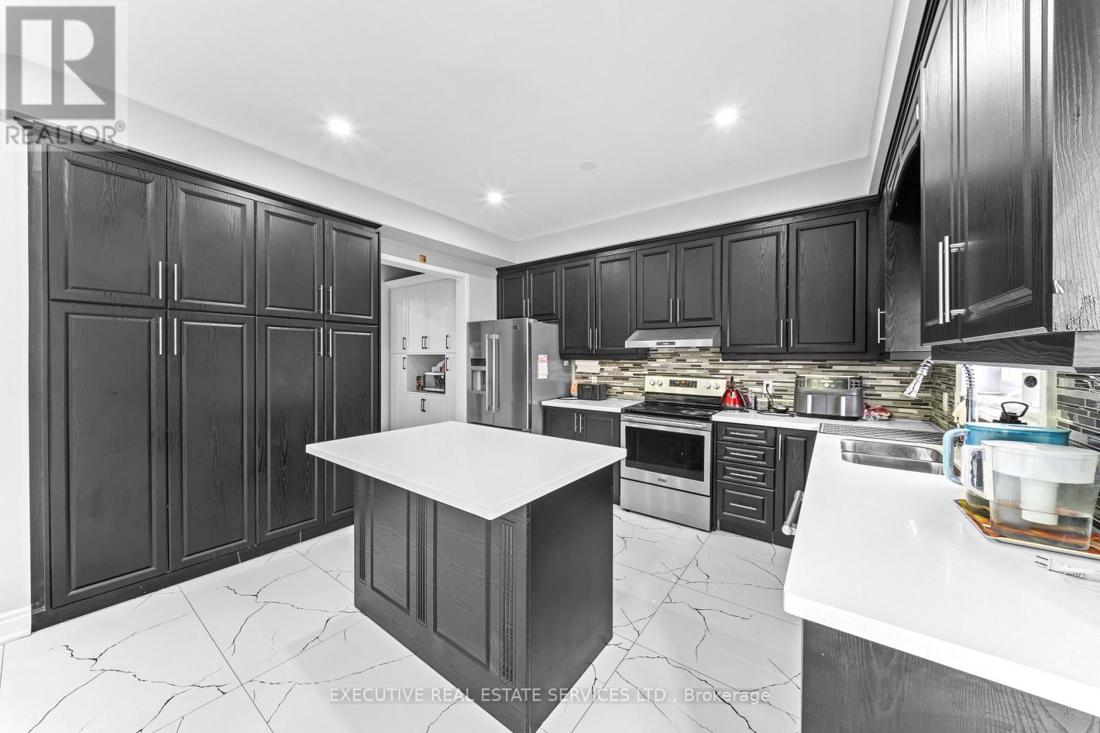 7 CHAPPARAL DRIVE - 18
