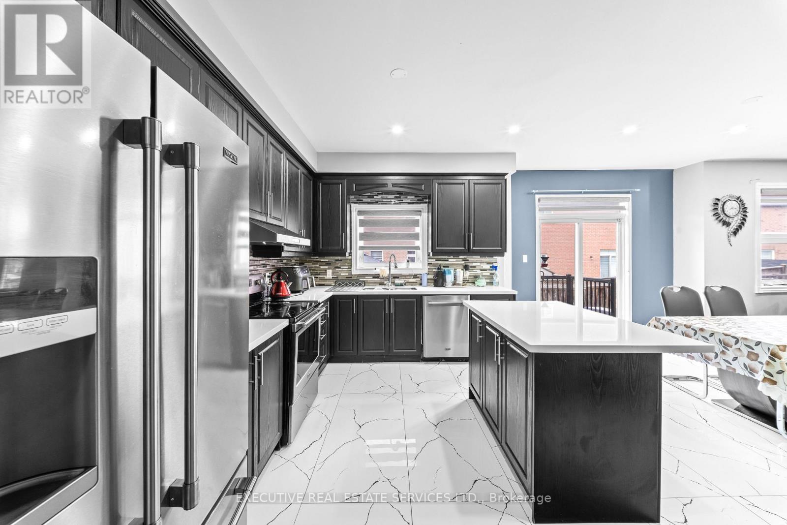7 CHAPPARAL DRIVE - 19