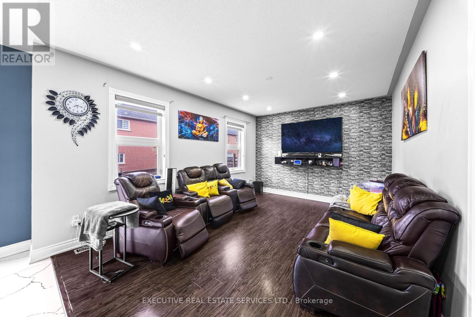 7 CHAPPARAL DRIVE - 20
