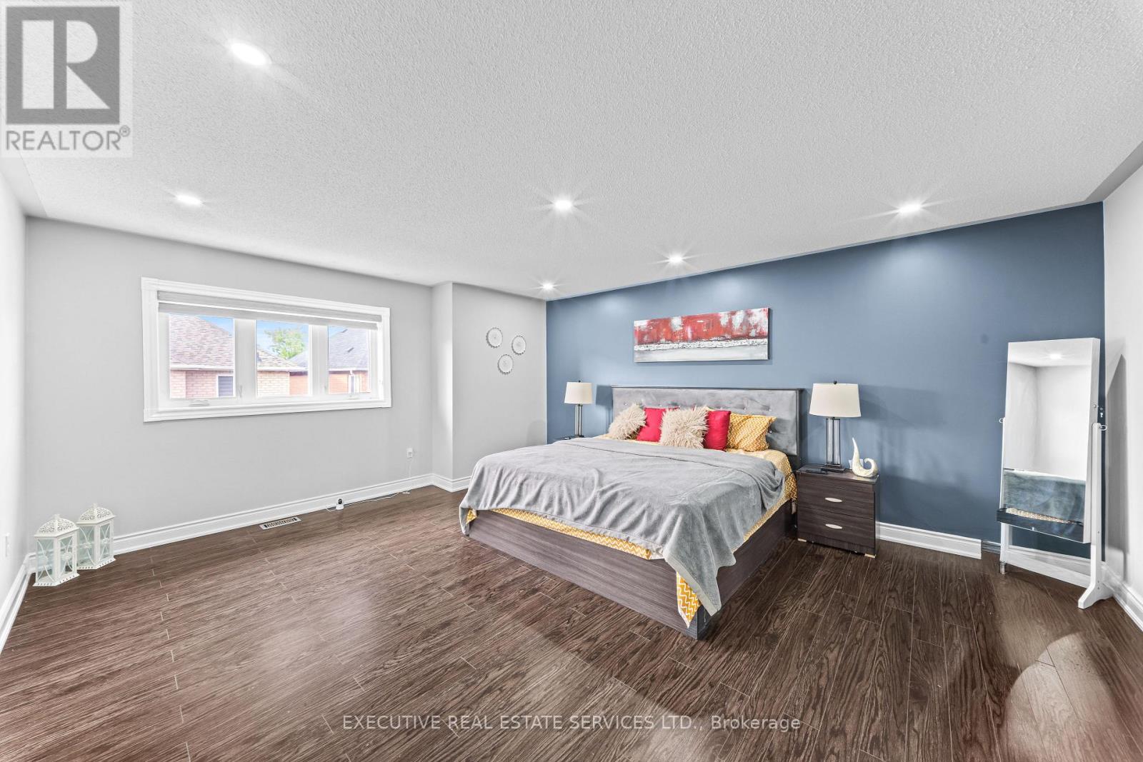 7 CHAPPARAL DRIVE - 24