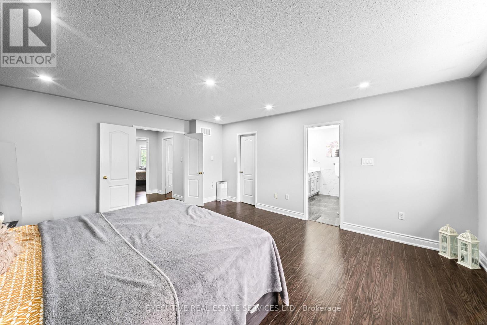 7 CHAPPARAL DRIVE - 25
