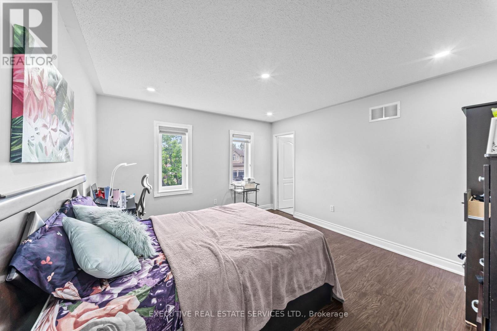 7 CHAPPARAL DRIVE - 28