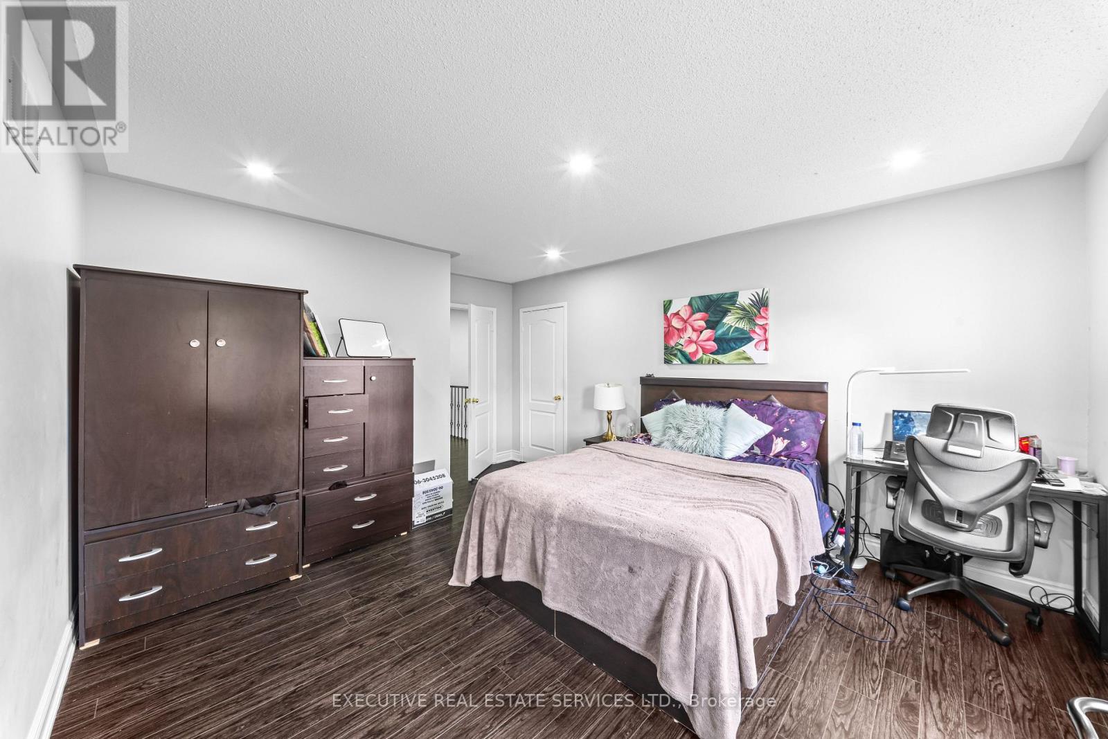 7 CHAPPARAL DRIVE - 29