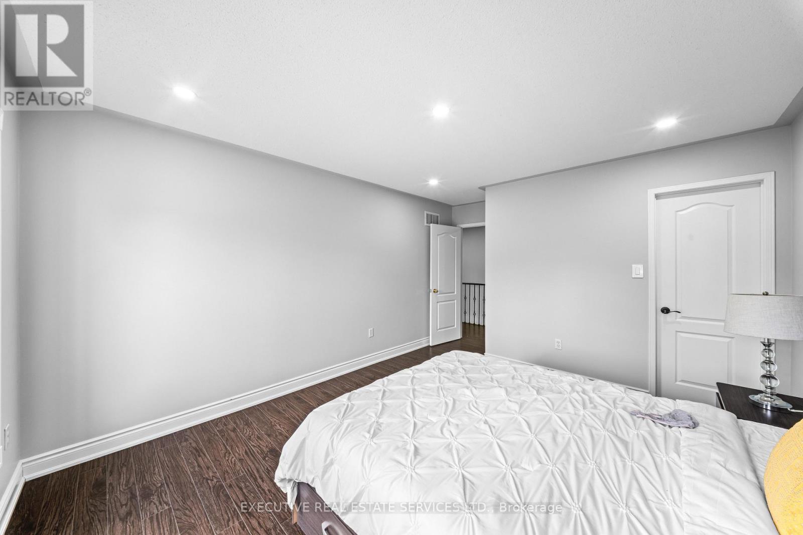 7 CHAPPARAL DRIVE - 32