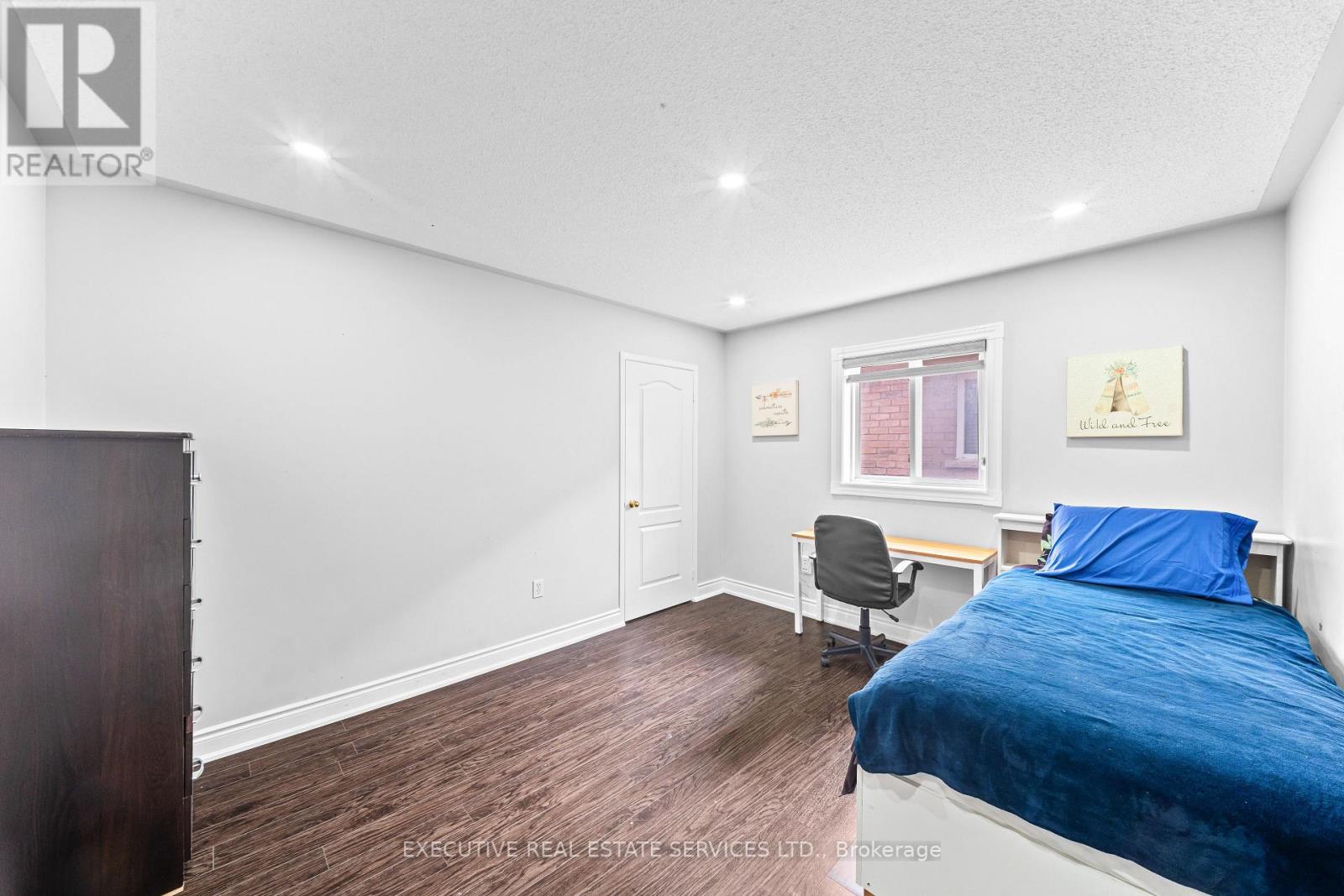 7 CHAPPARAL DRIVE - 35