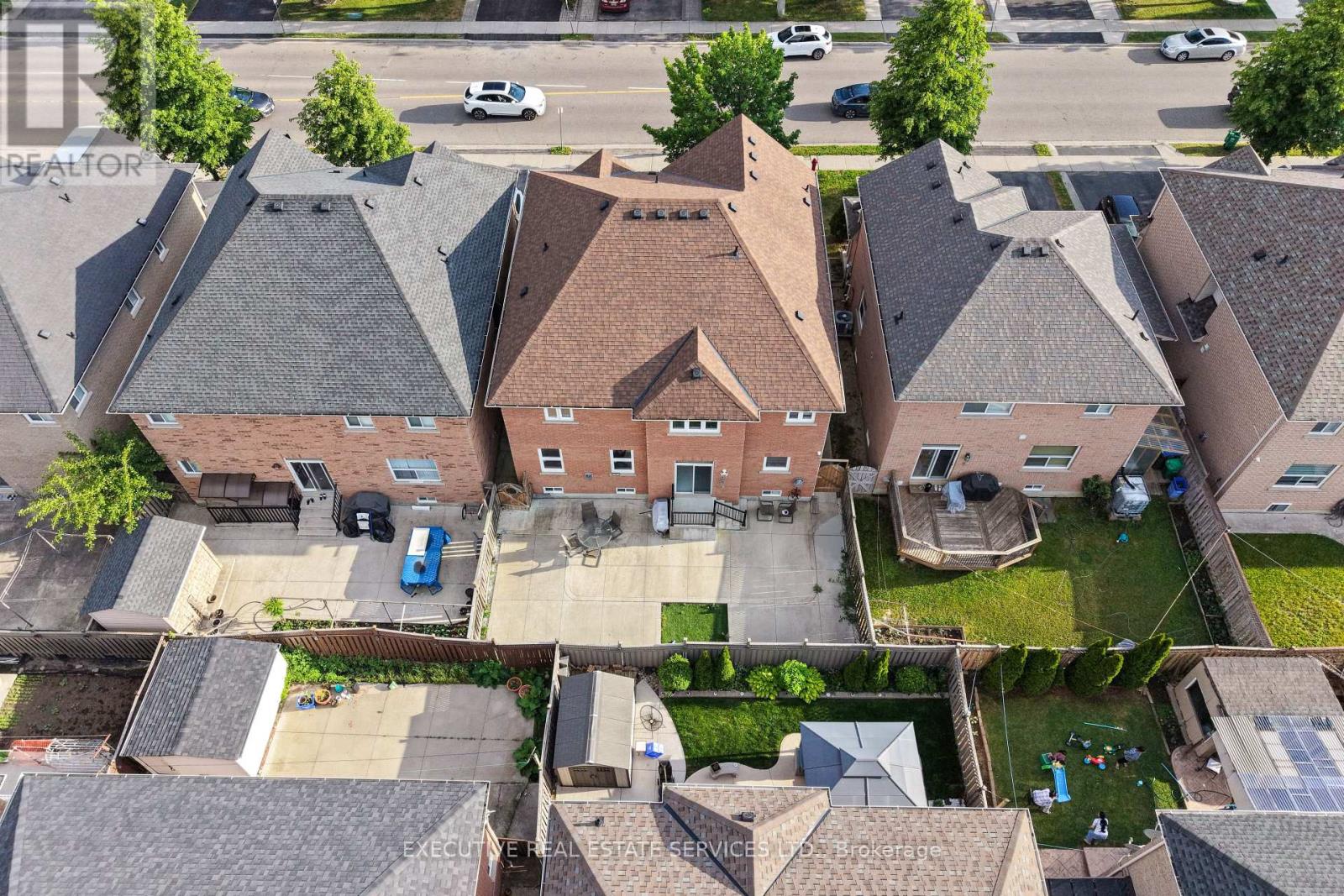 7 CHAPPARAL DRIVE - 44
