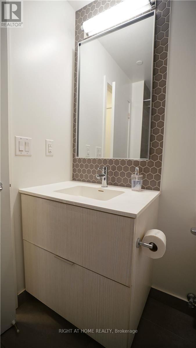 #1713 2520 EGLINTON AVENUE W - 11
