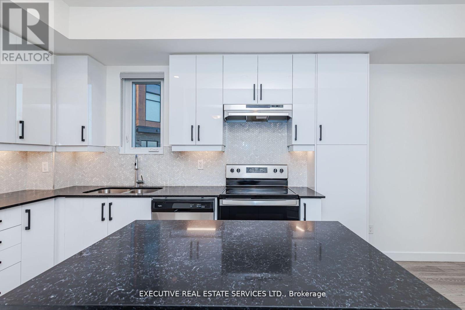 #39 200 MALTA AVENUE - 9