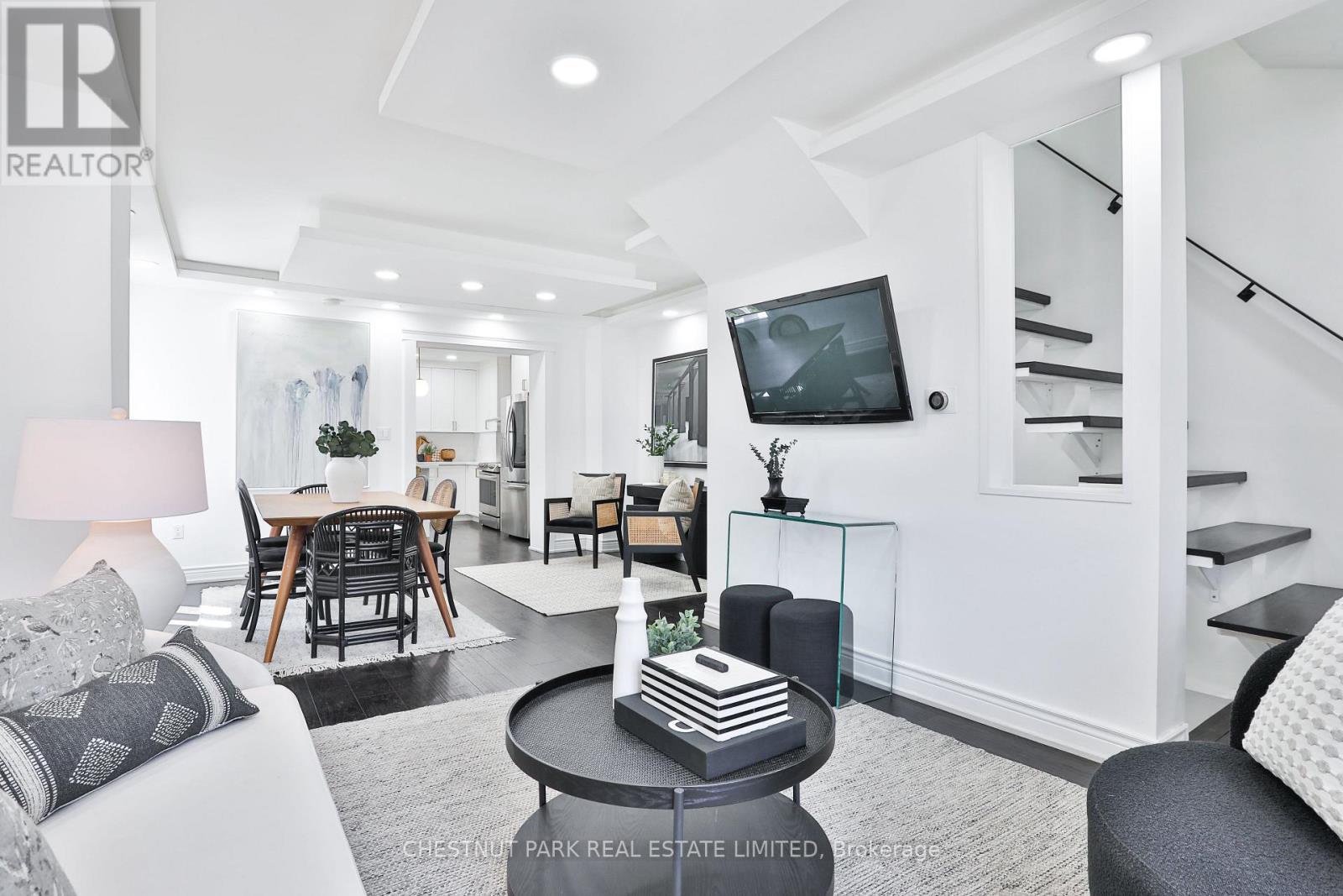 Listing photo of 1341 DUPONT STREET